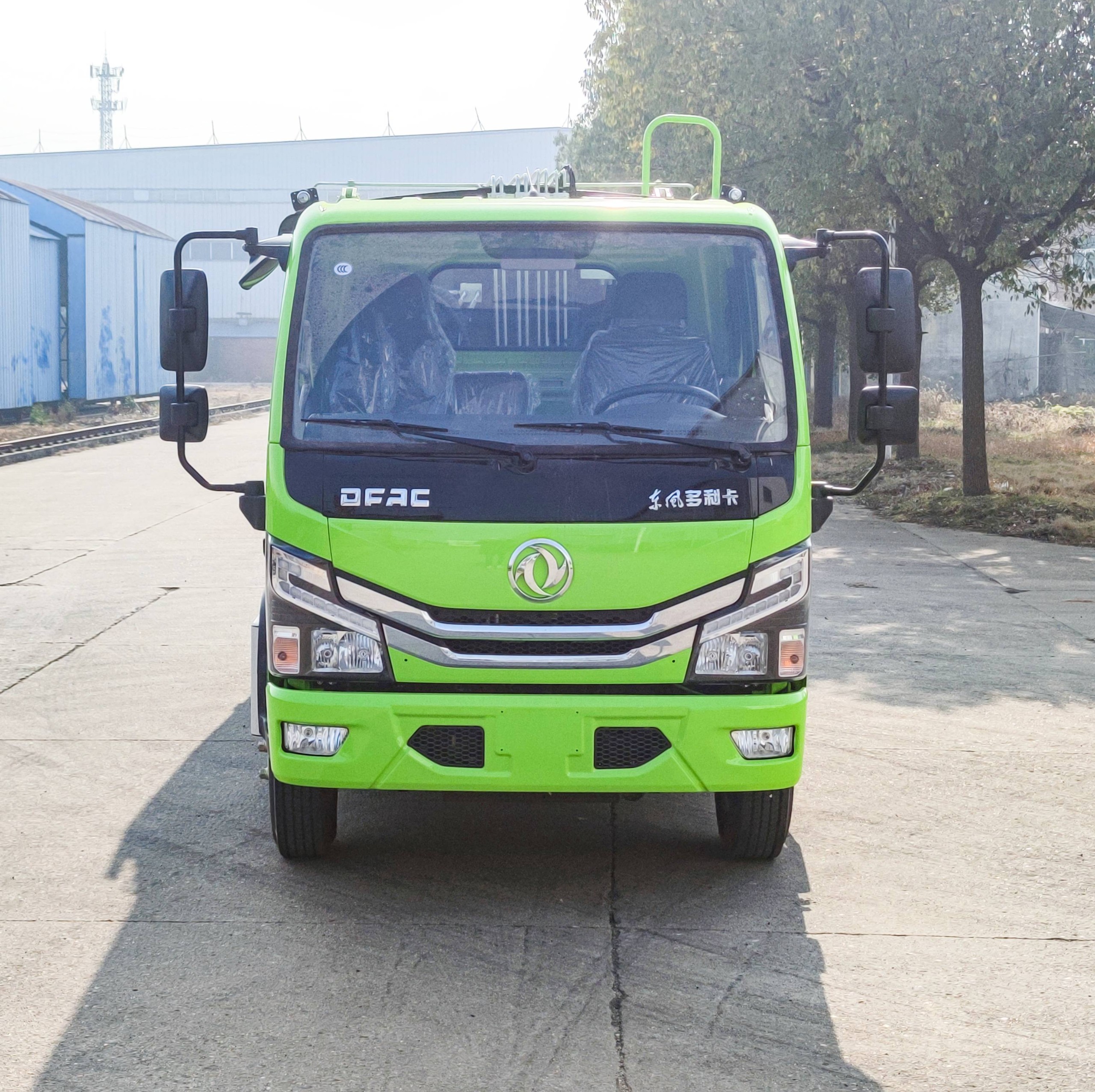 Compressed garbage truck