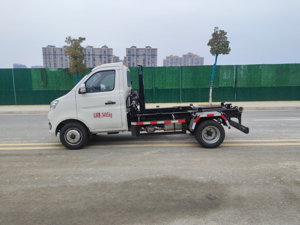 3-ton boom garbage truck