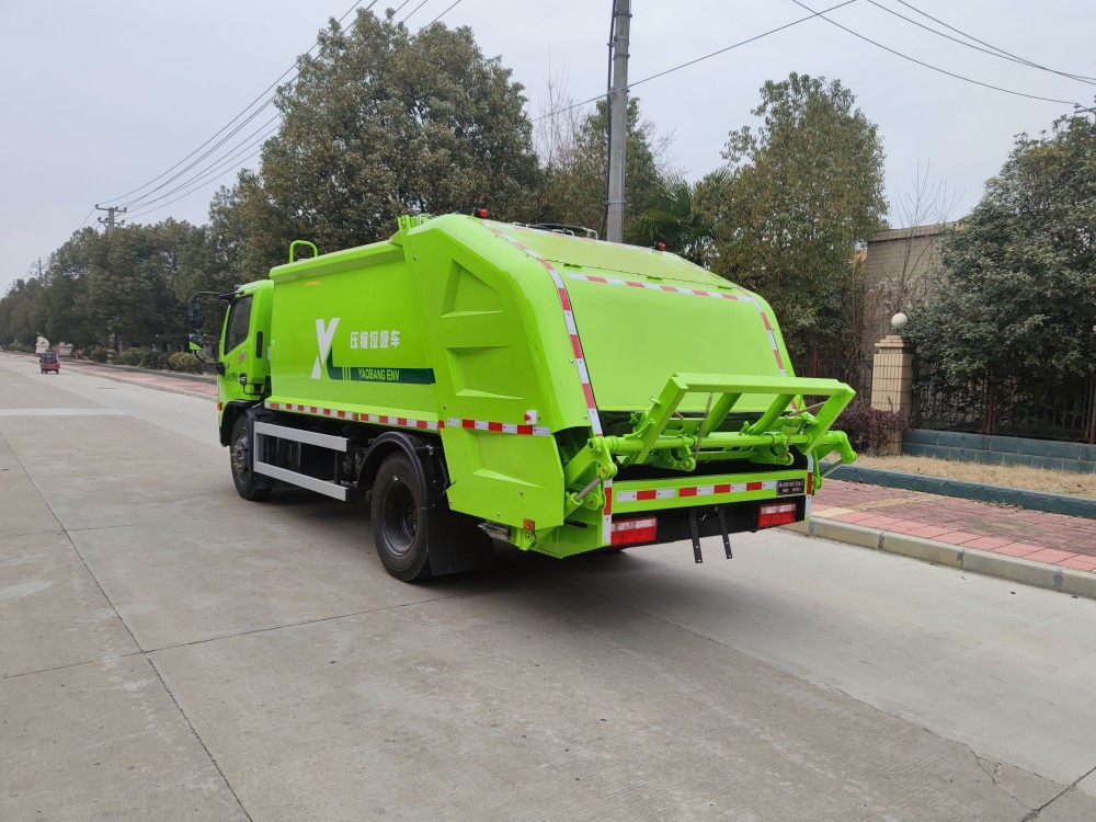 Compressed garbage truck