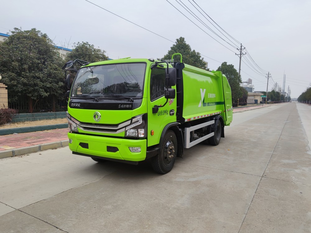 12 tons of compressed garbage transportation
