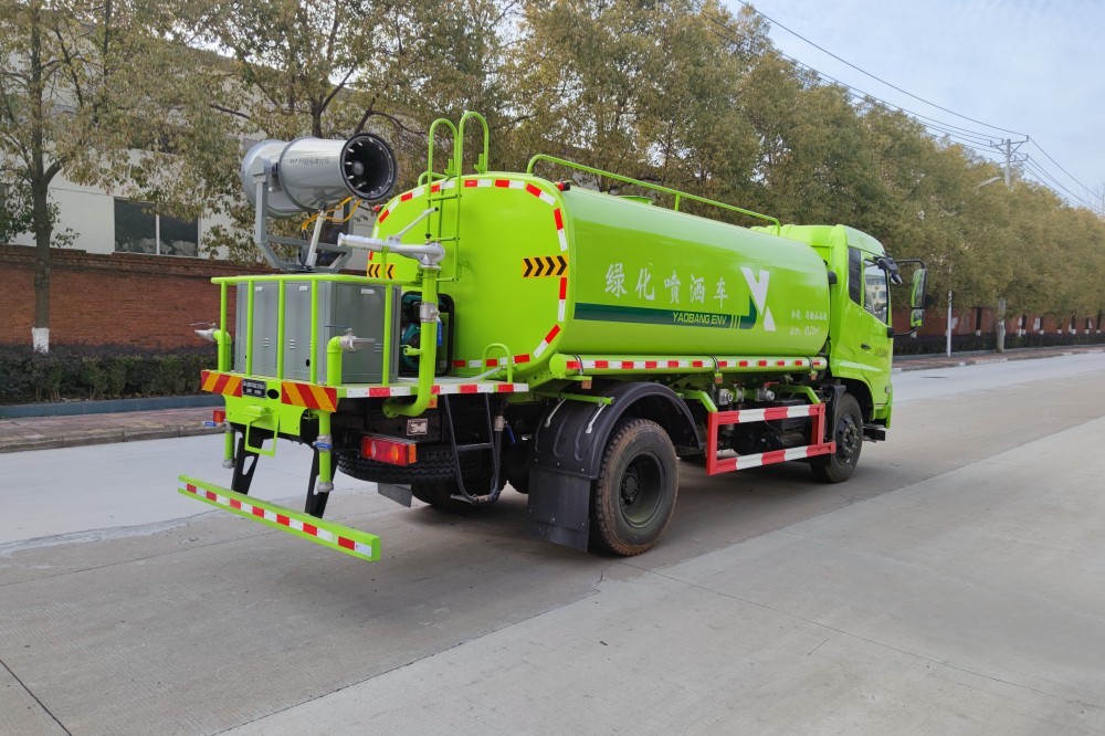 Greening sprinkler truck