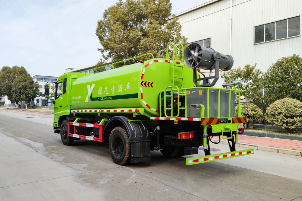 Greening sprinkler truck