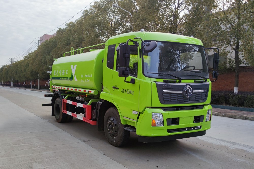 Greening sprinkler truck