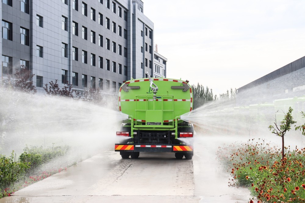 Pure electric green spraying vehicle