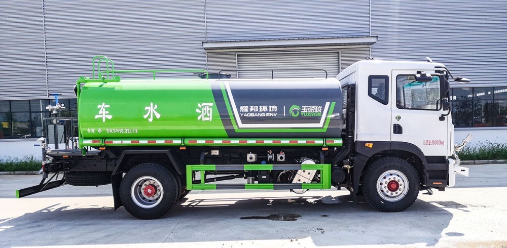watering lorry
