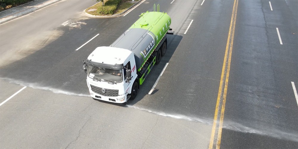 watering lorry