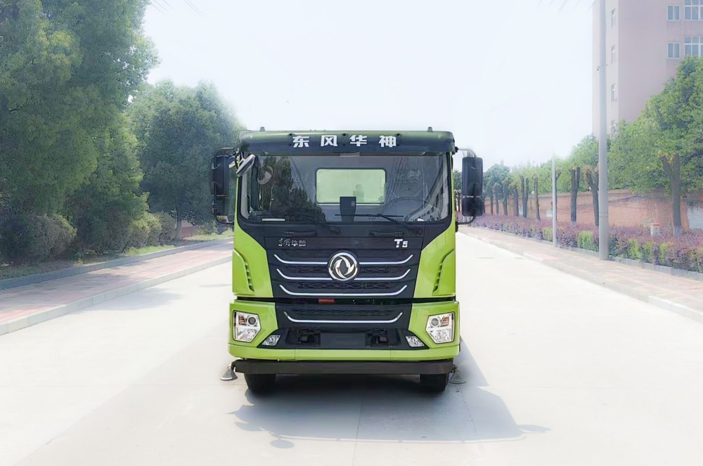 watering lorry