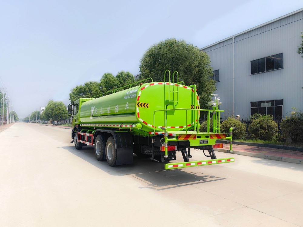 watering lorry