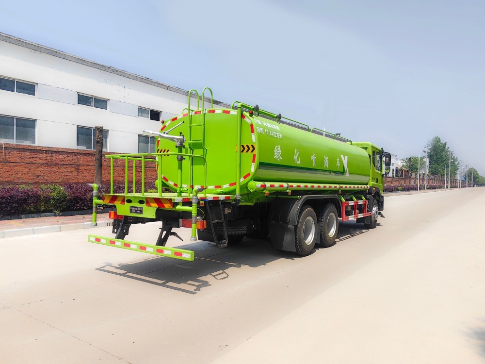 Greening sprinkler truck