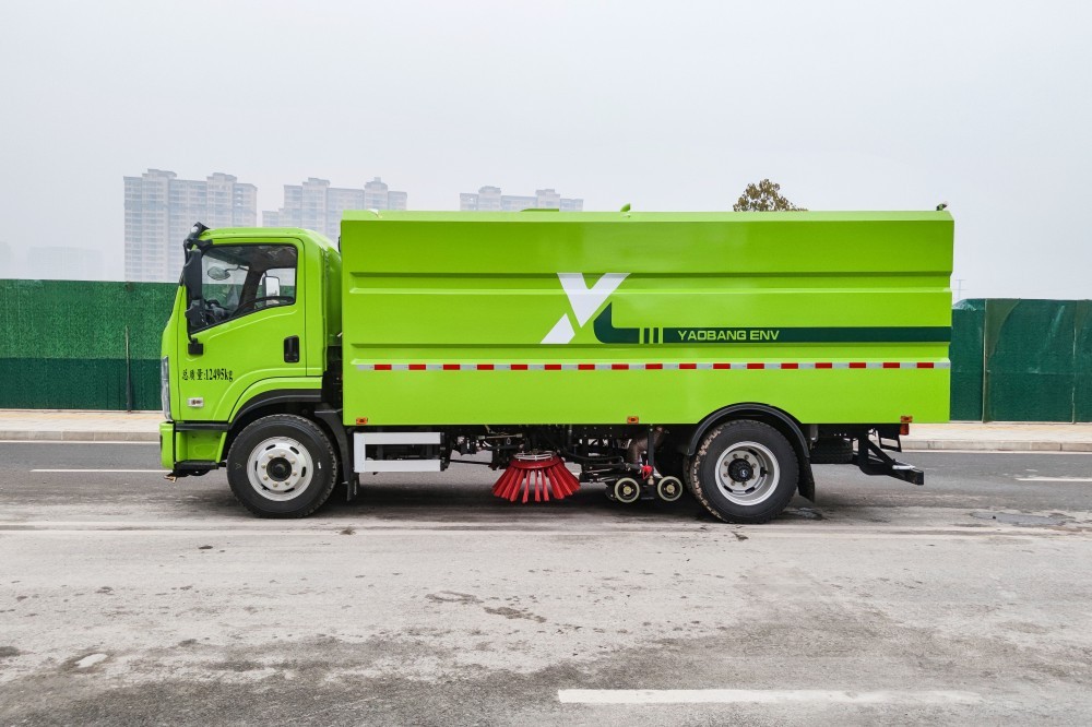 12 ton dry wet cleaning and sweeping truck