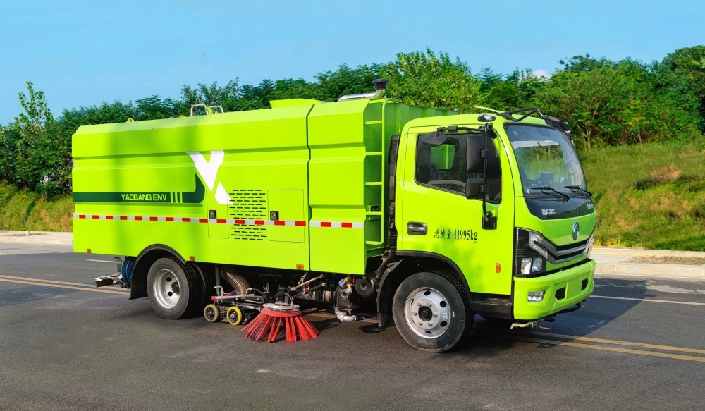 Dongfeng road sweeper