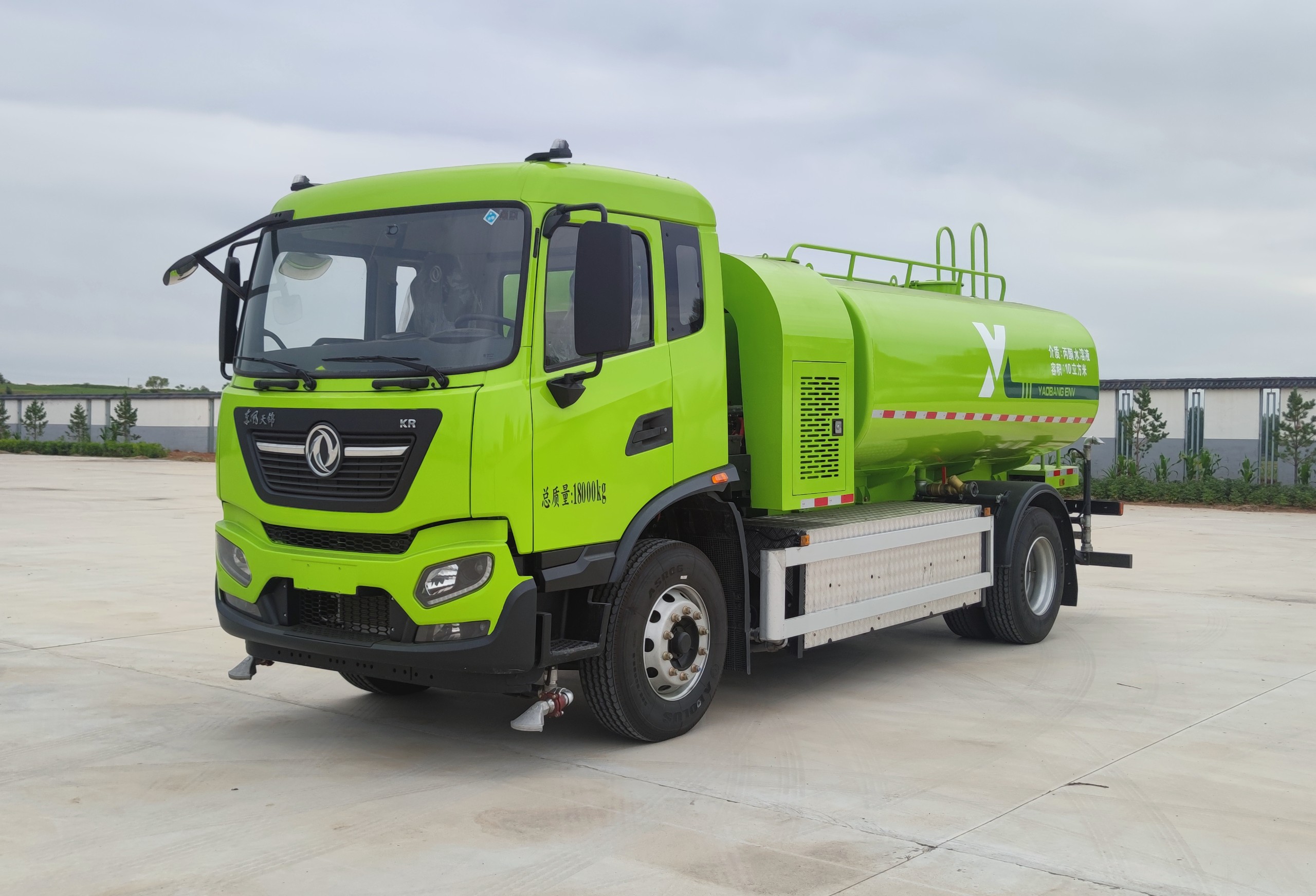 Pure electric sprinkler truck