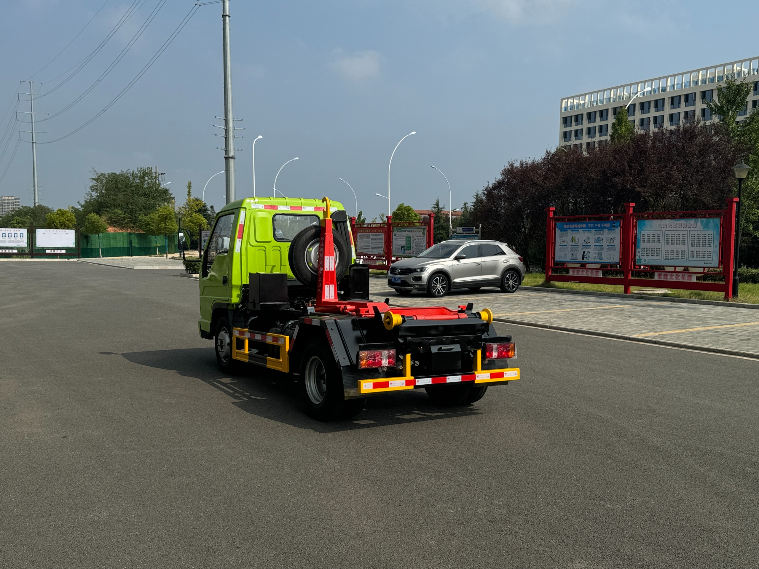 4-ton detachable garbage truck