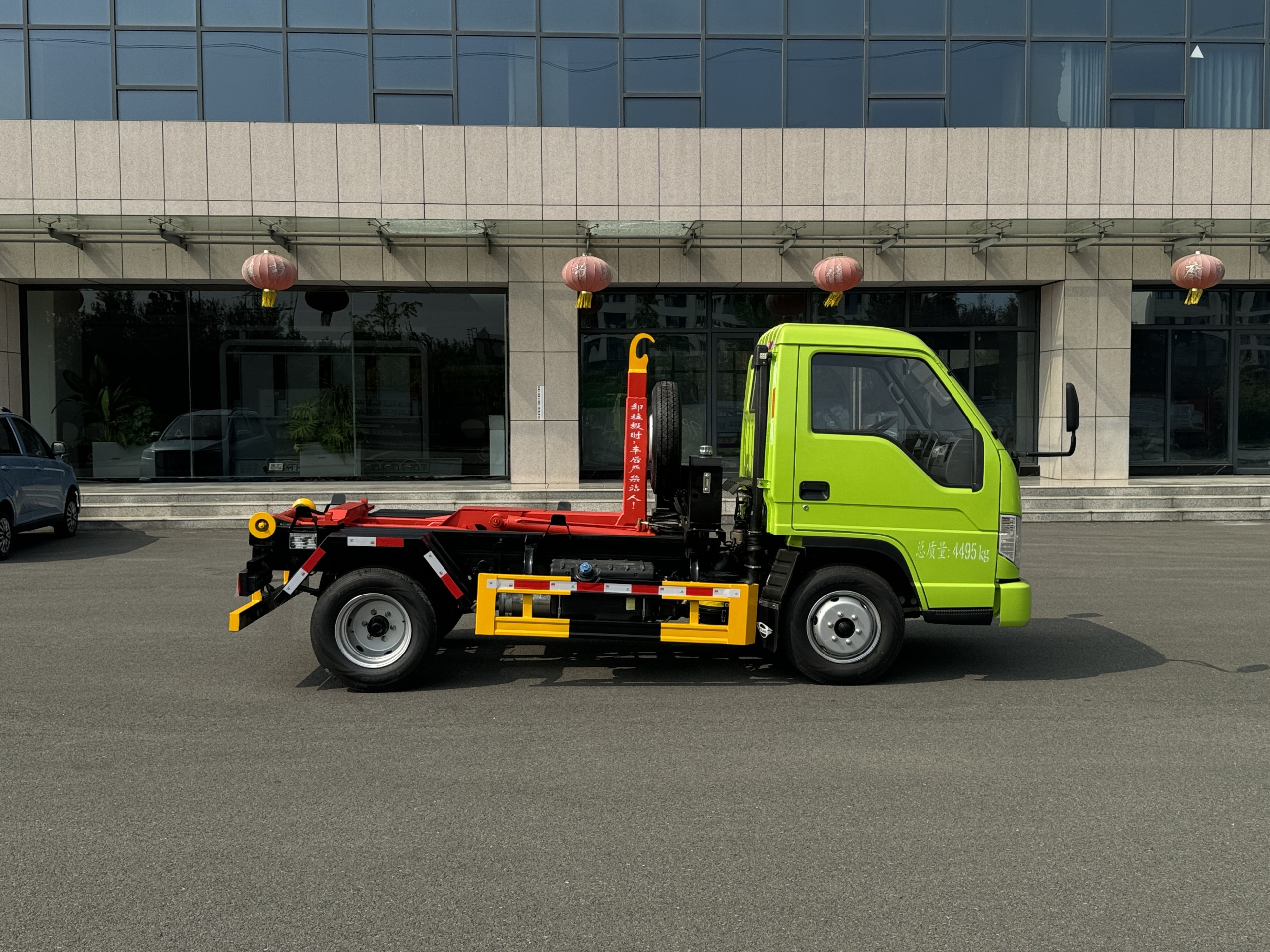 4-ton boom garbage truck