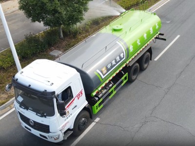 On site operation photo of multifunctional sprinkler dust suppression vehicle